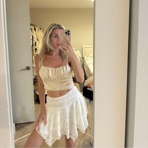 NWT ZARA viral BLOG FAVE satin beige/Cream Satin Top size M out of stock